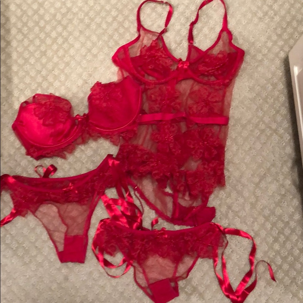 Set 4 pieces